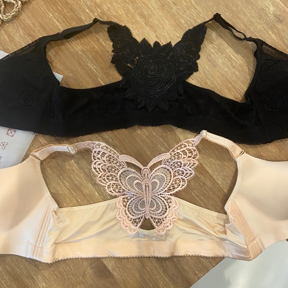 Floral secrets - Picture 3 of 4